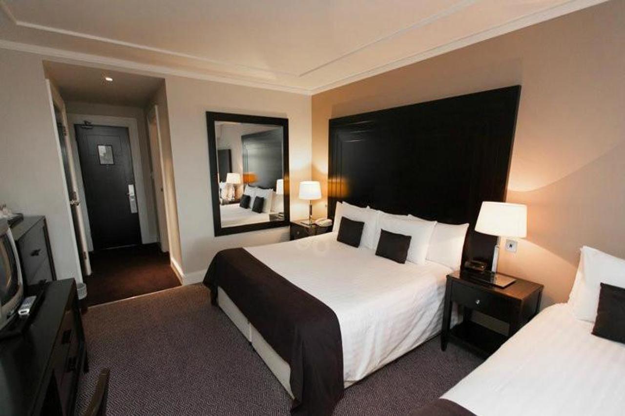 Shamrock Lodge Hotel 애슬론 외부 사진