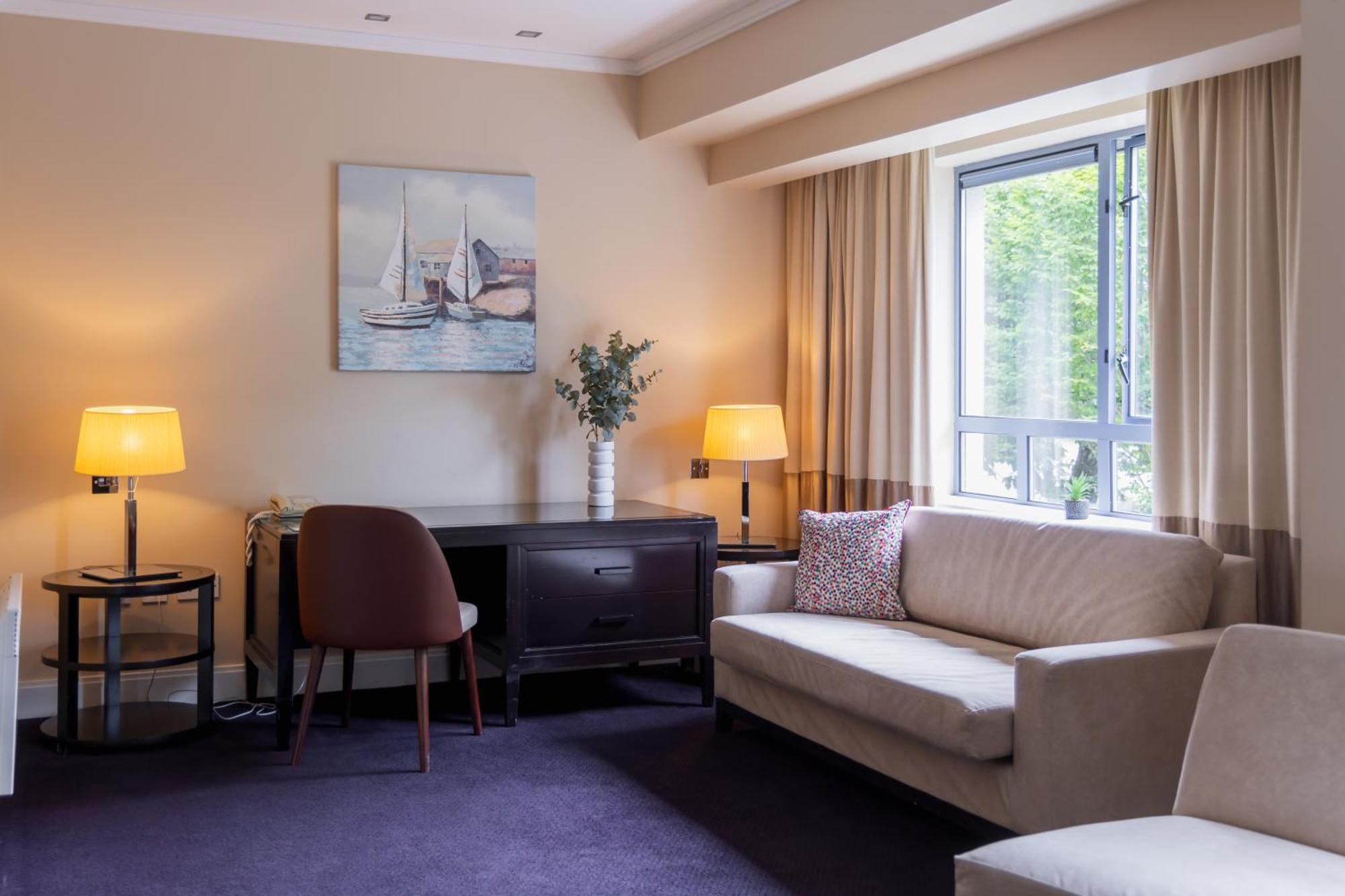Shamrock Lodge Hotel 애슬론 외부 사진